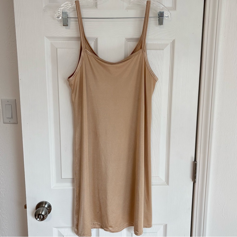 Vanity Fair Damask Neutral Reversible Neckline Full Slip size 38 - Picture 3 of 9